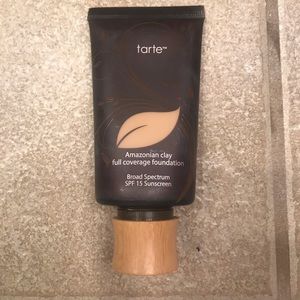 Tarte Amazonian Clay Foundation